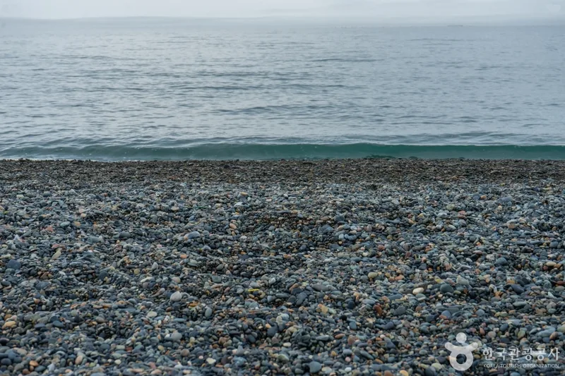 강동몽돌해변 (정자해변)