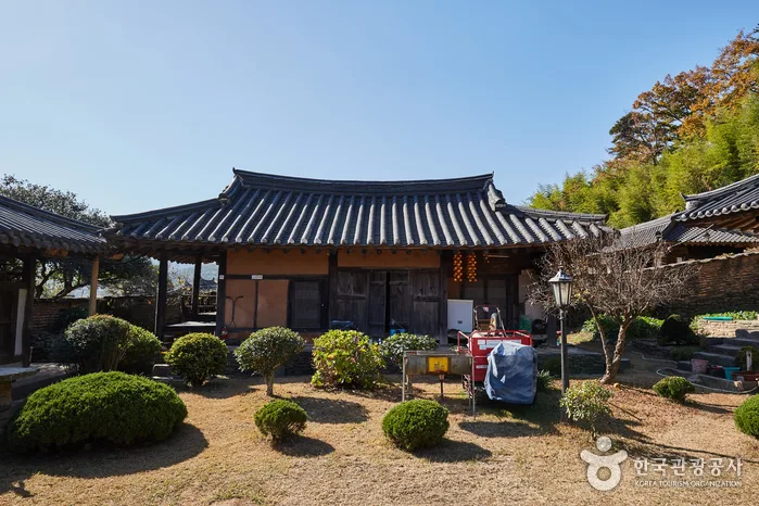 고성 최필간고택