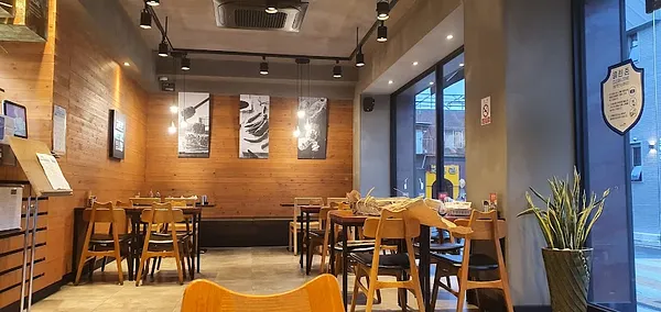 교촌치킨의령점