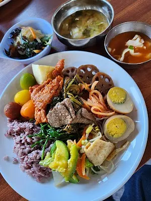 늘벗 한식뷔페