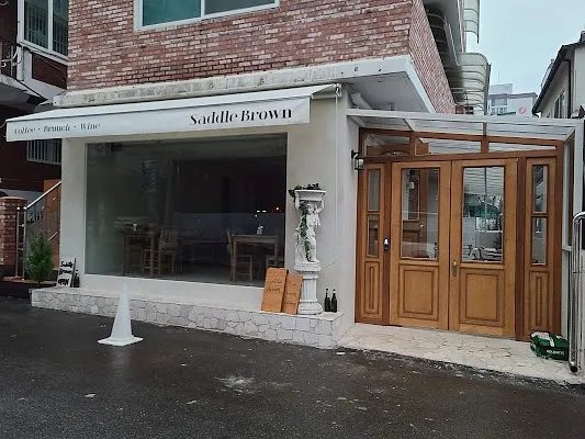 새들브라운